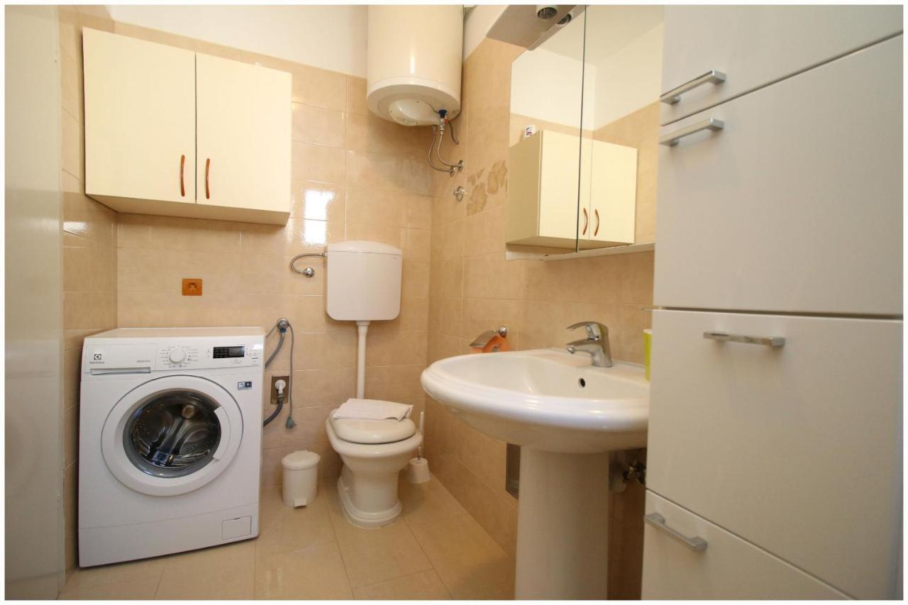 Apartment Slavko Primosten Exterior photo