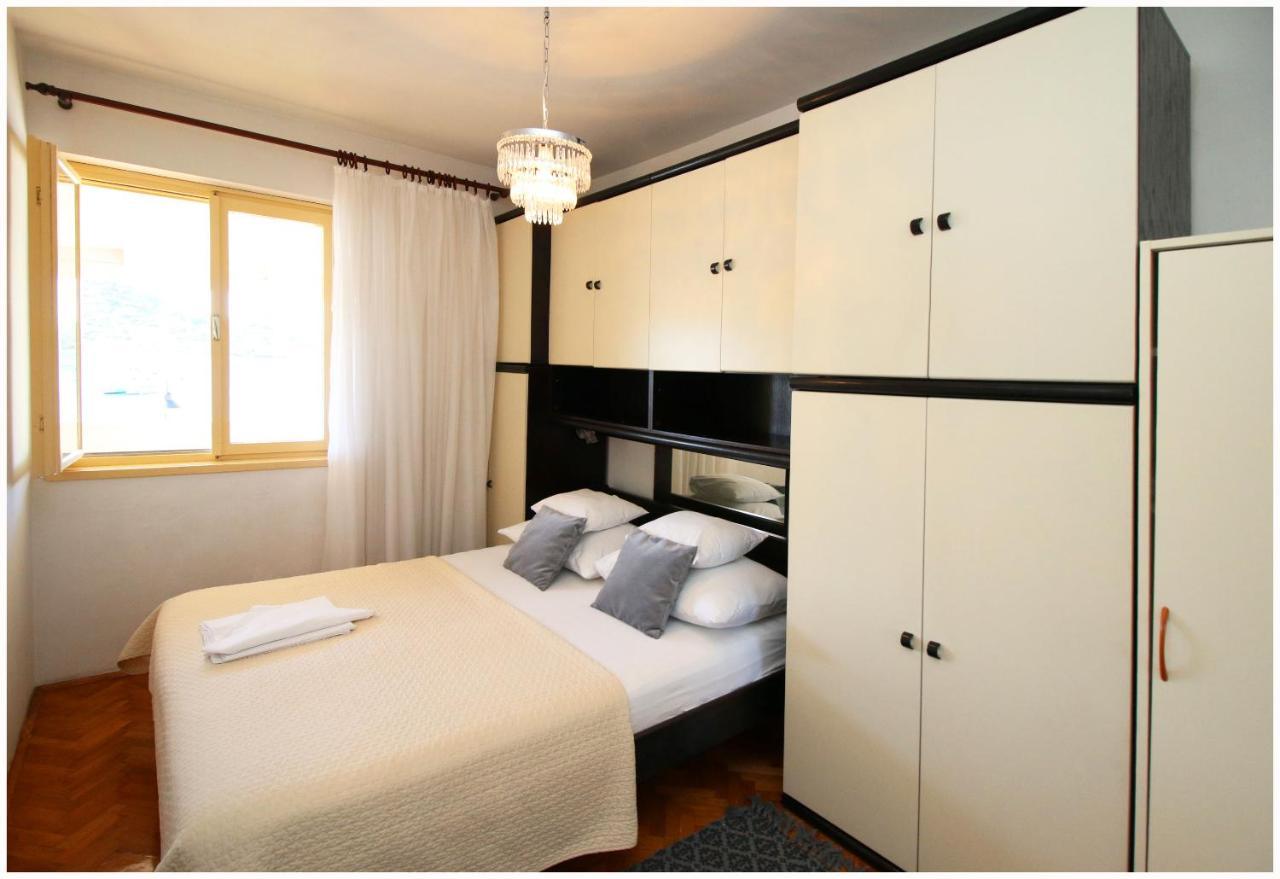 Apartment Slavko Primosten Exterior photo